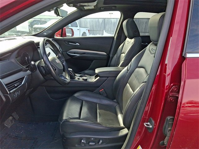 Used 2019 Cadillac XT4 Premium Luxury w/ Enhanced Visibility Package image 13