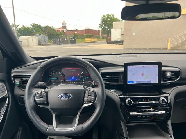 Certified 2024 Ford Explorer ST-Line w/ Class IV Trailer Tow Package AWD/4WD image 14