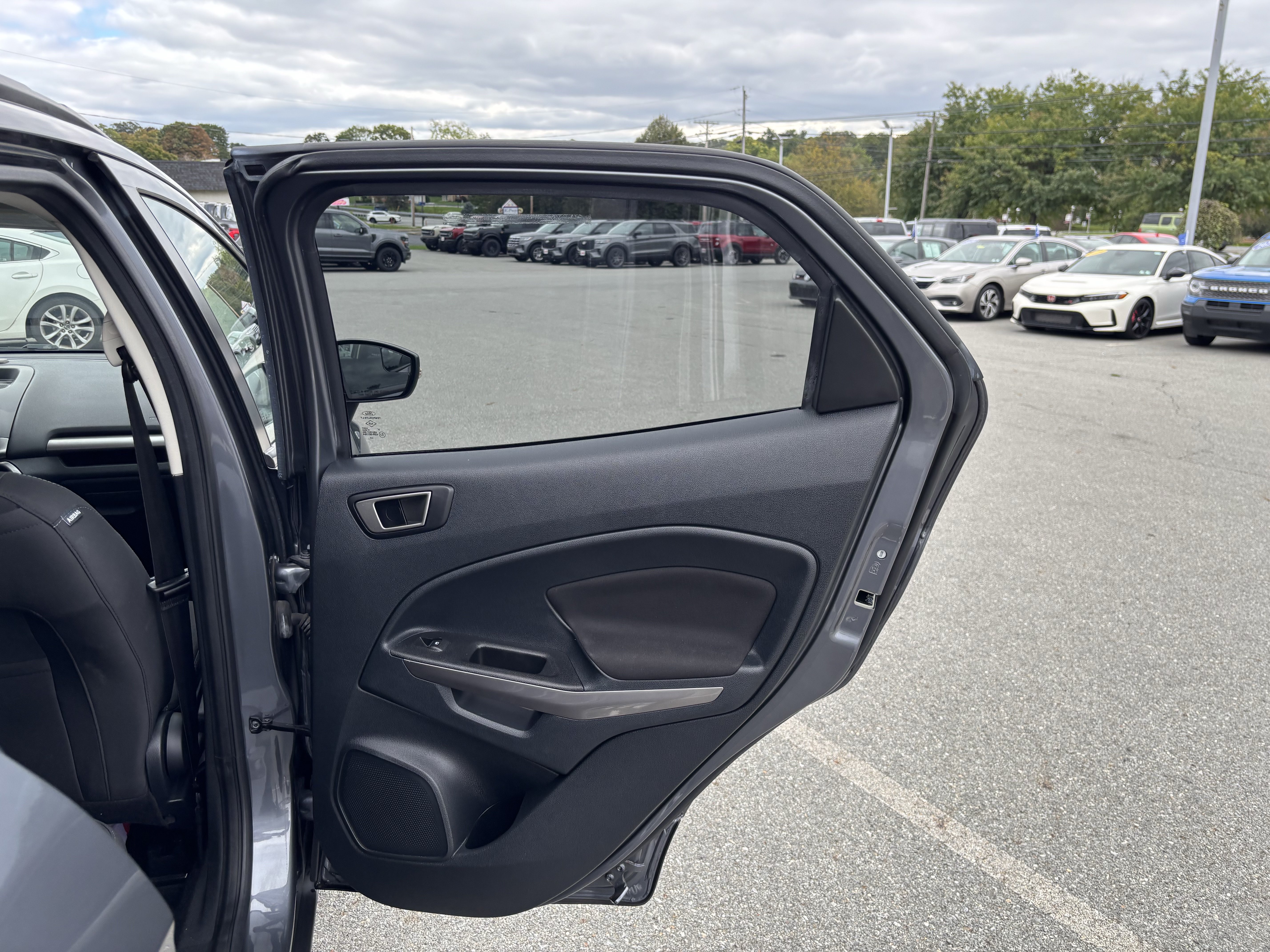 Certified 2021 Ford EcoSport SE FWD image 35