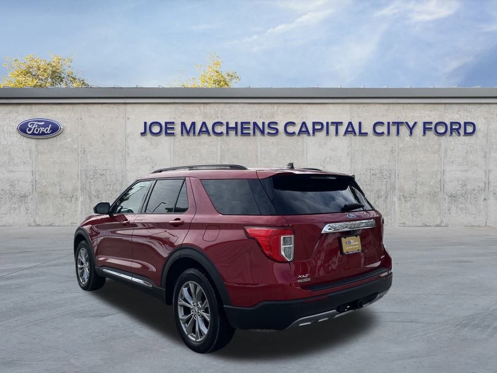 Certified 2022 Ford Explorer XLT w/ Equipment Group 202A image 5