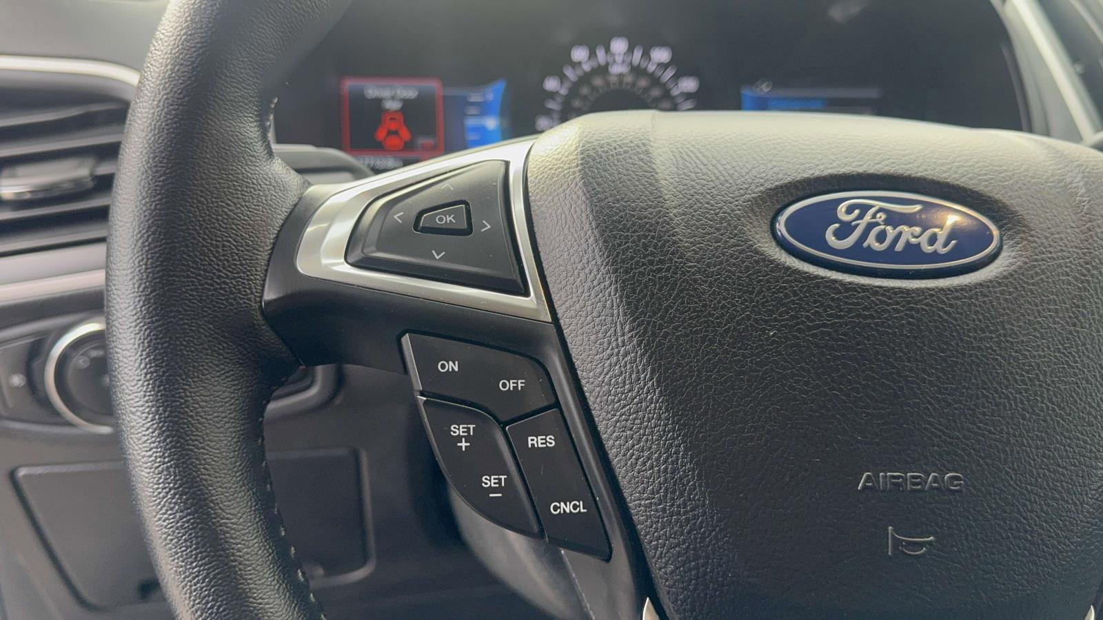 Certified 2022 Ford Edge SEL w/ Convenience Package image 13