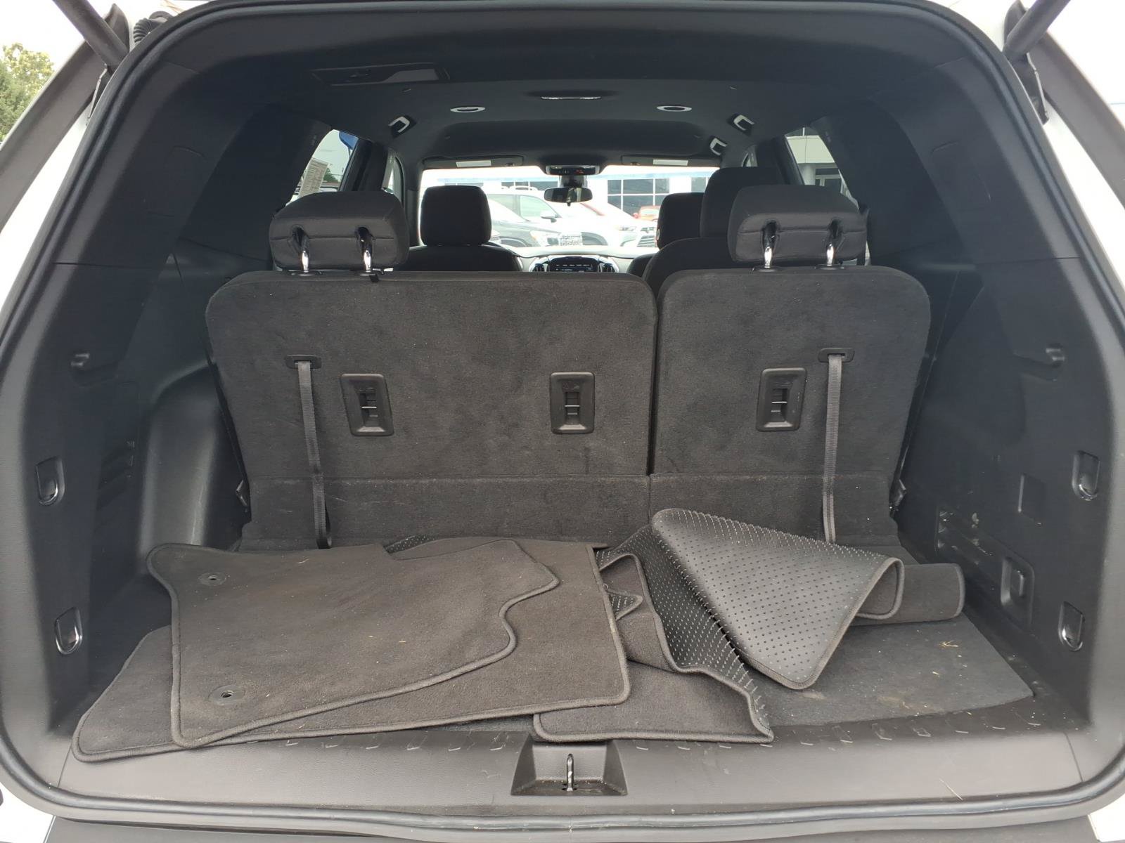 Used 2023 Chevrolet Traverse LT FWD image 25