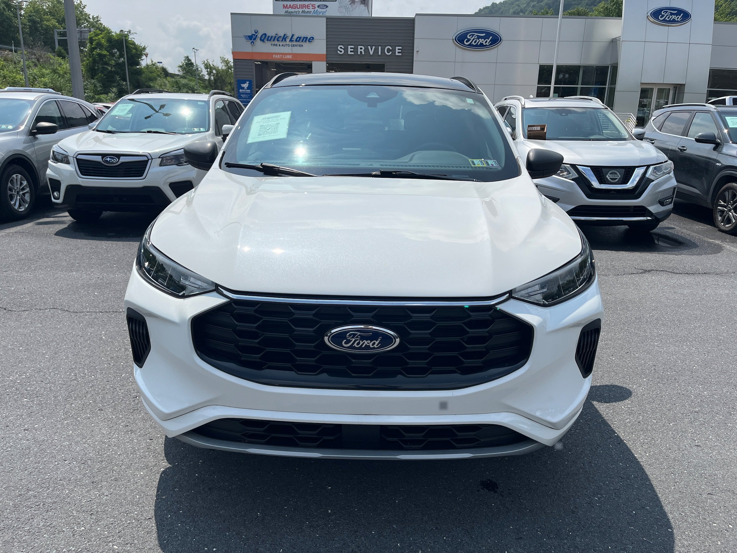 Certified 2023 Ford Escape ST-Line w/ Tech Pack #1 AWD/4WD image 3