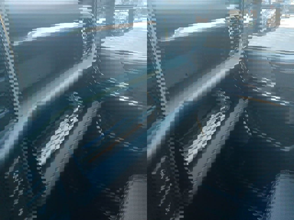 Certified 2022 Ford F150 Platinum image 37