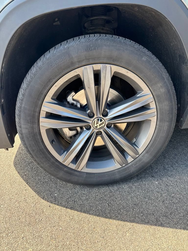 Used 2021 Volkswagen Atlas SE w/ Panoramic Sunroof Package AWD/4WD image 32