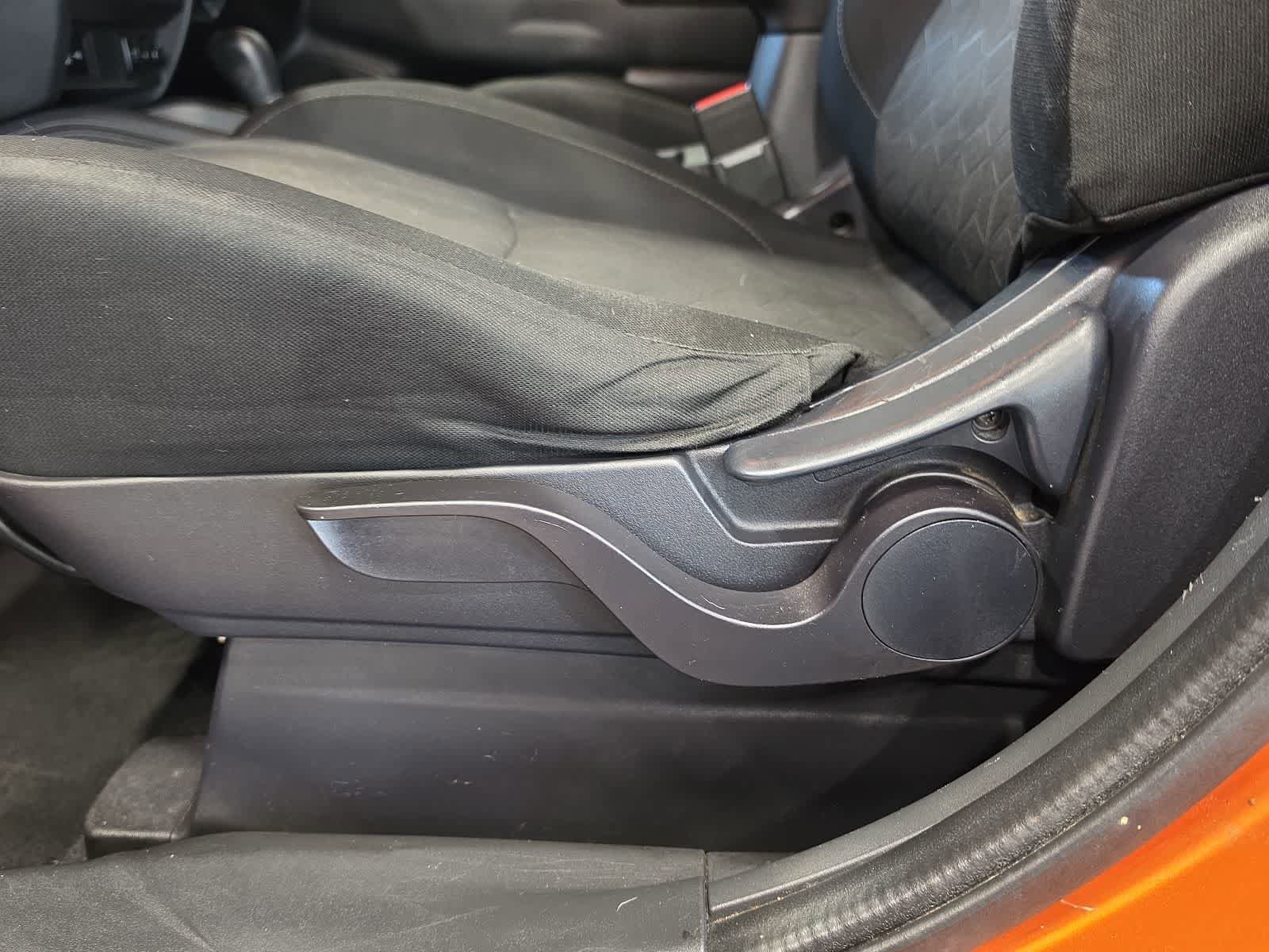 Used 2020 Mitsubishi Outlander Sport ES FWD image 14