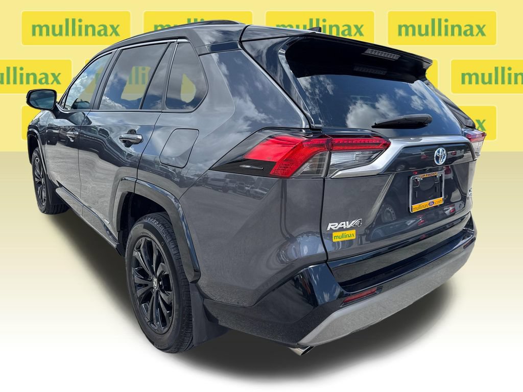 Used 2024 Toyota RAV4 XSE AWD/4WD image 10