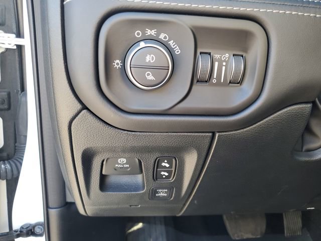 Used 2025 RAM 1500 Limited w/ Off Road Group image 21