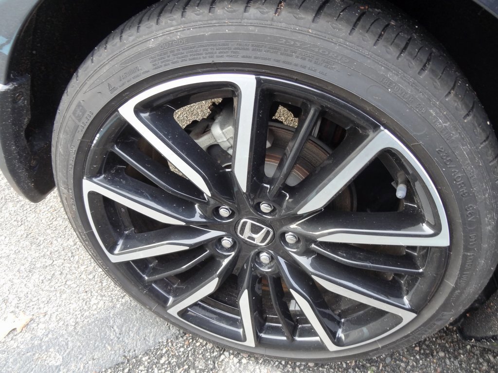 Used 2023 Honda Accord Touring image 13