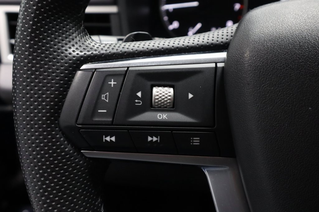 Used 2024 Mitsubishi Outlander SE image 28