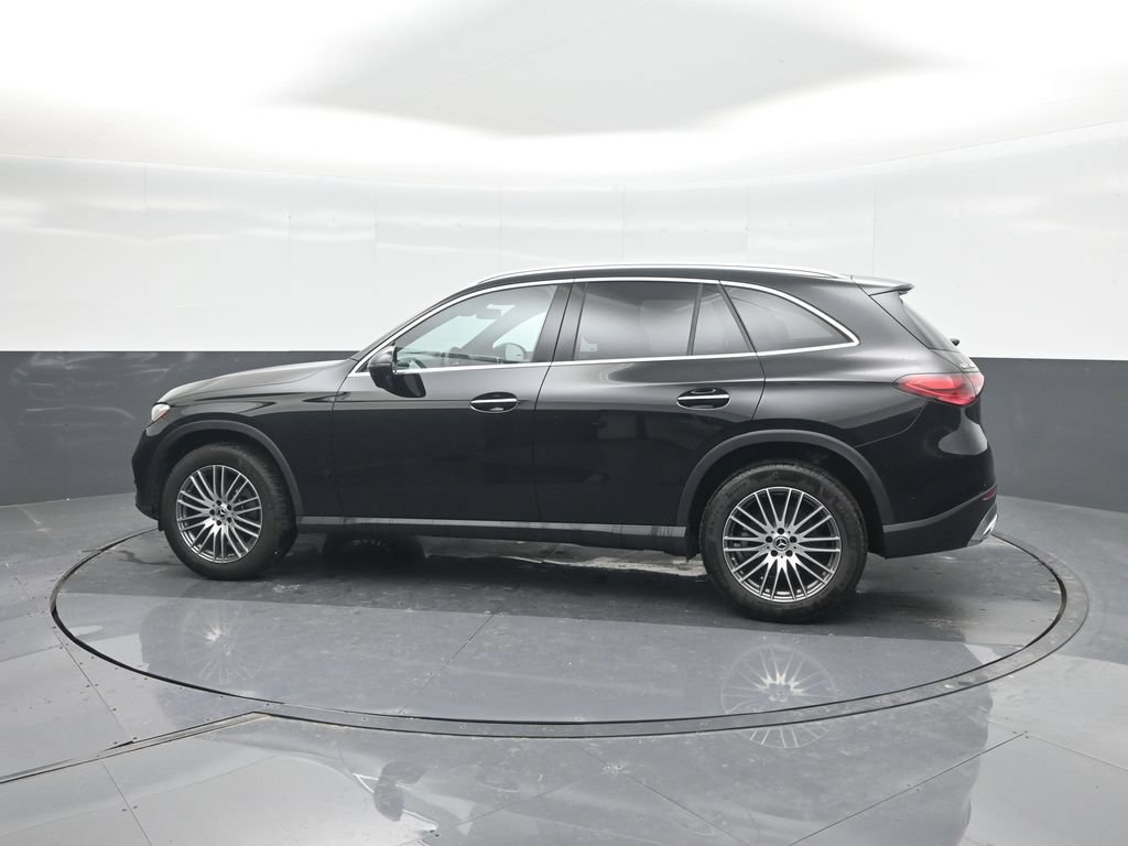 Used 2026 Mercedes-Benz GLC 300 image 26