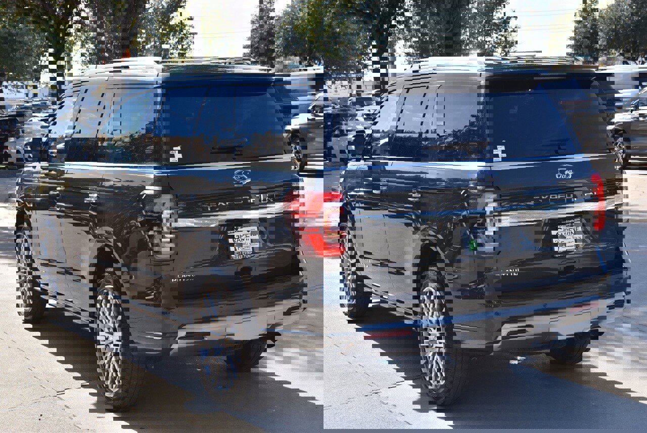 Certified 2022 Ford Expedition Platinum image 10