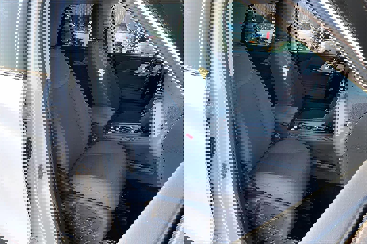 Certified 2025 Ford Explorer Active image 10