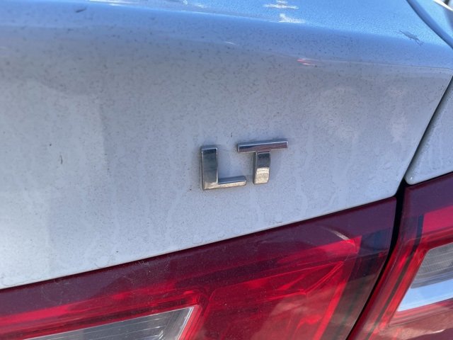 Used 2025 Chevrolet Malibu LT image 9