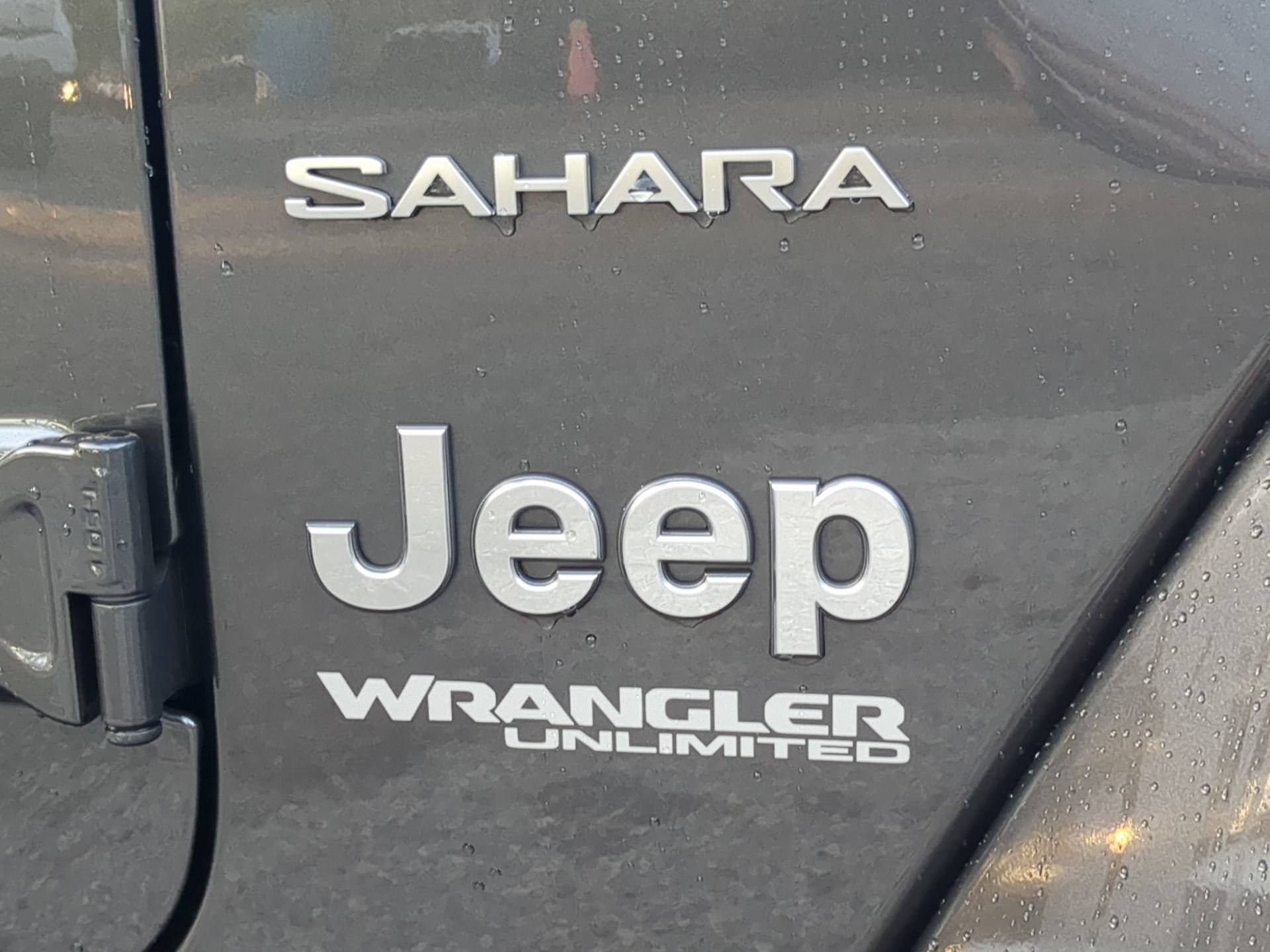 Used 2022 Jeep Wrangler Unlimited Sahara AWD/4WD image 47