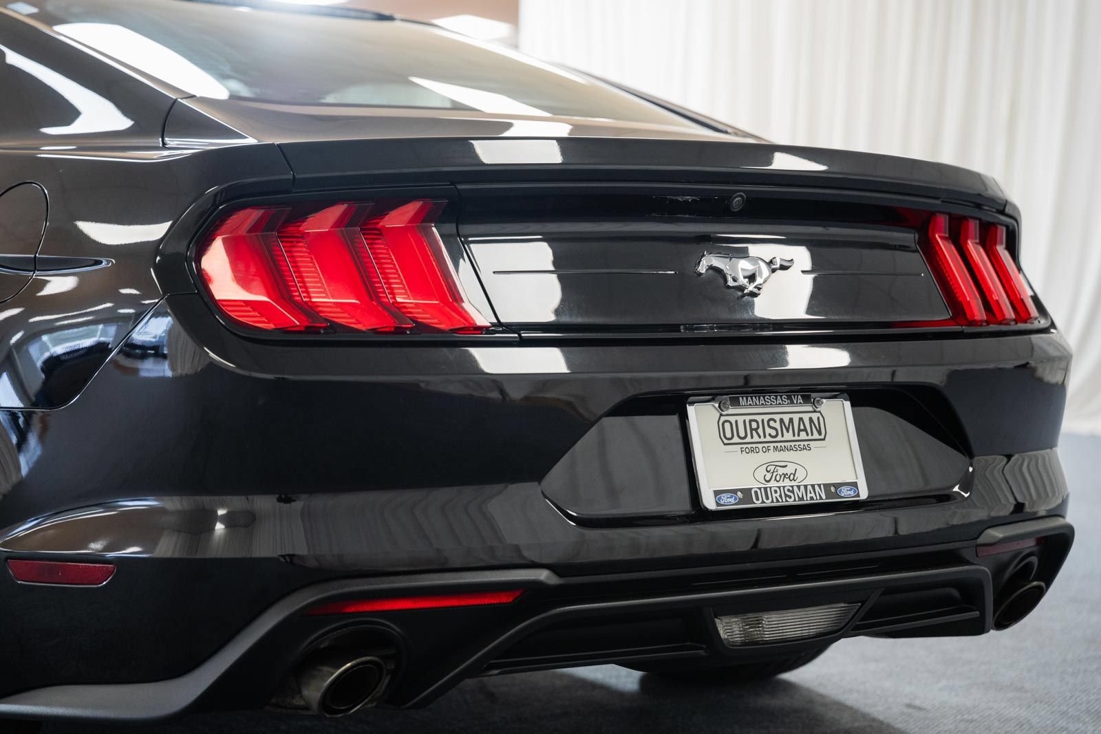 Certified 2018 Ford Mustang Coupe RWD image 5