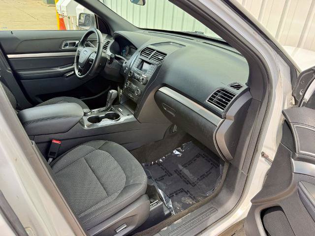 Certified 2018 Ford Explorer XLT AWD/4WD image 21