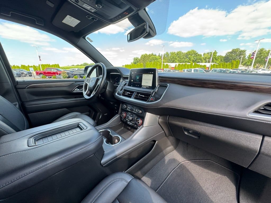 Used 2022 Chevrolet Suburban Z71 AWD/4WD image 14