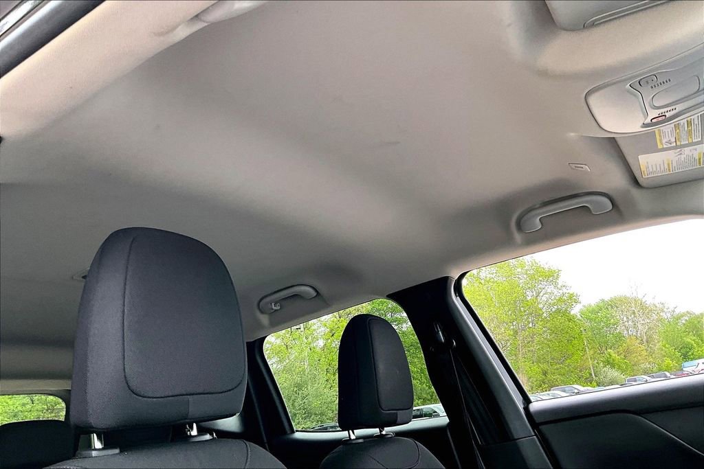 Used 2023 Jeep Renegade Latitude AWD/4WD image 21
