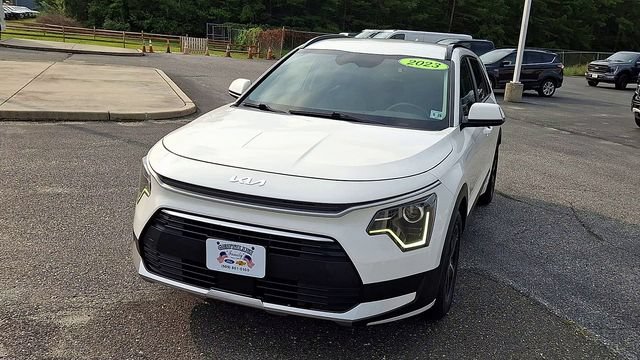 Used 2023 Kia Niro EX FWD image 3