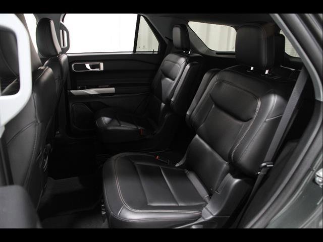 Certified 2023 Ford Explorer XLT w/ Equipment Group 202A AWD/4WD image 18