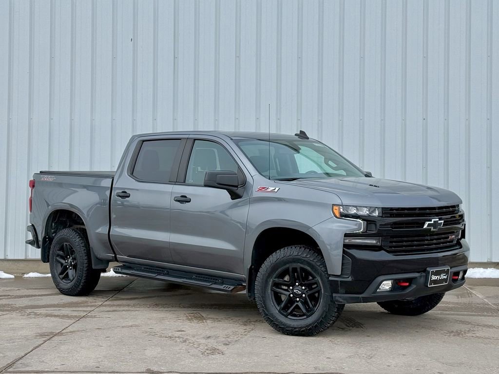 Used 2022 Chevrolet Silverado 1500 LT Trail Boss w/ LPO, Dark Essentials Package image 8