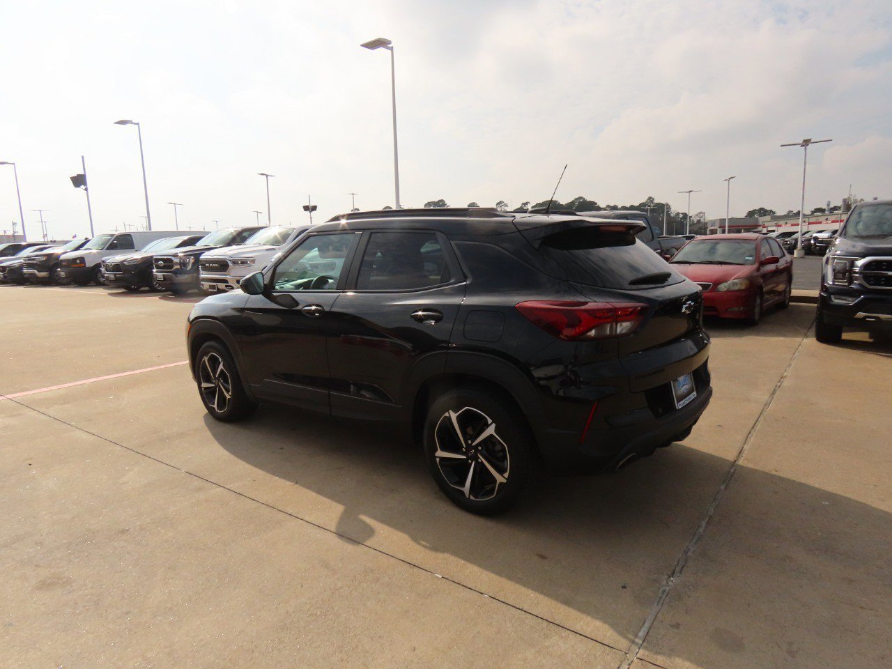 Used 2022 Chevrolet TrailBlazer RS w/ Sun and Liftgate Package image 3