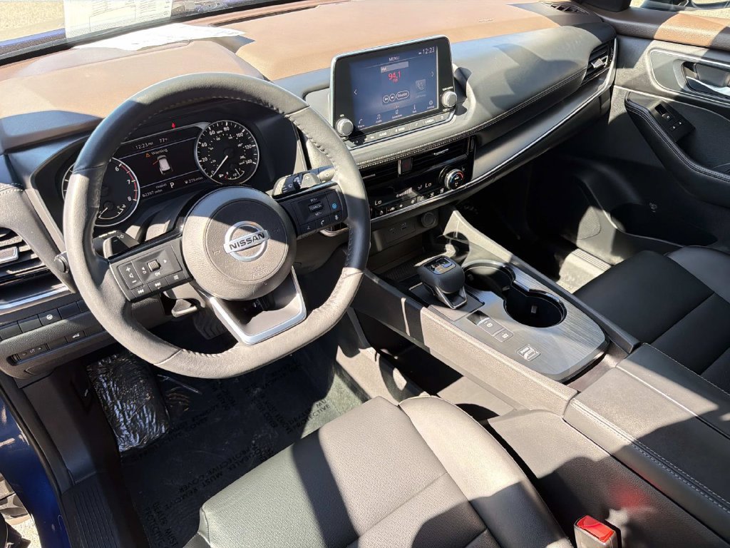 Used 2021 Nissan Rogue SV w/ Premium Package FWD image 8