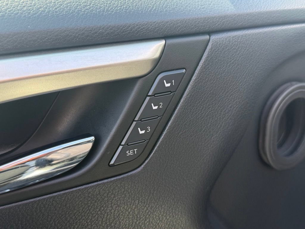 Used 2021 Lexus RX 450h AWD w/ Premium Package image 18