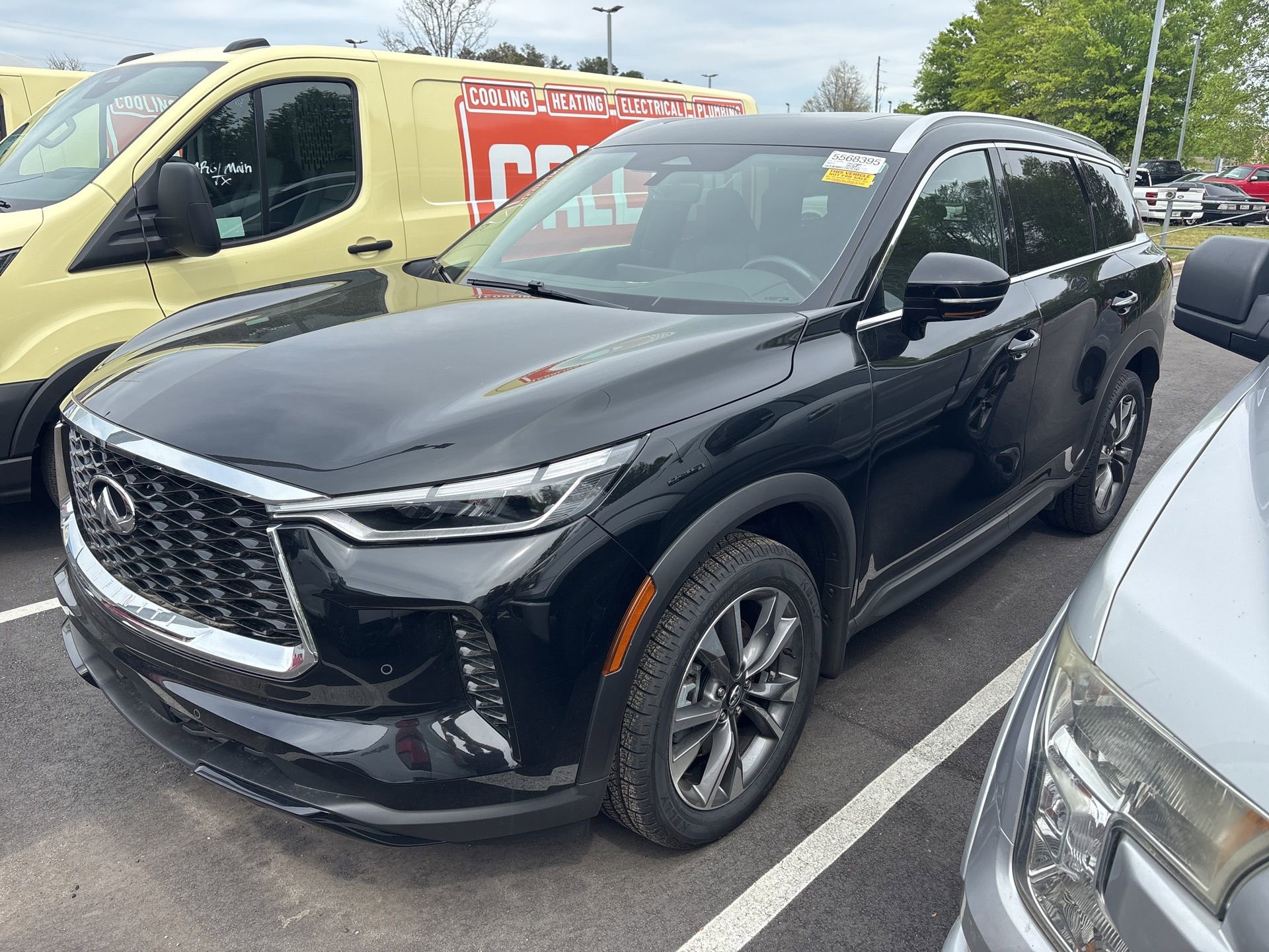 Used 2023 INFINITI QX60 Luxe w/ Cargo Package