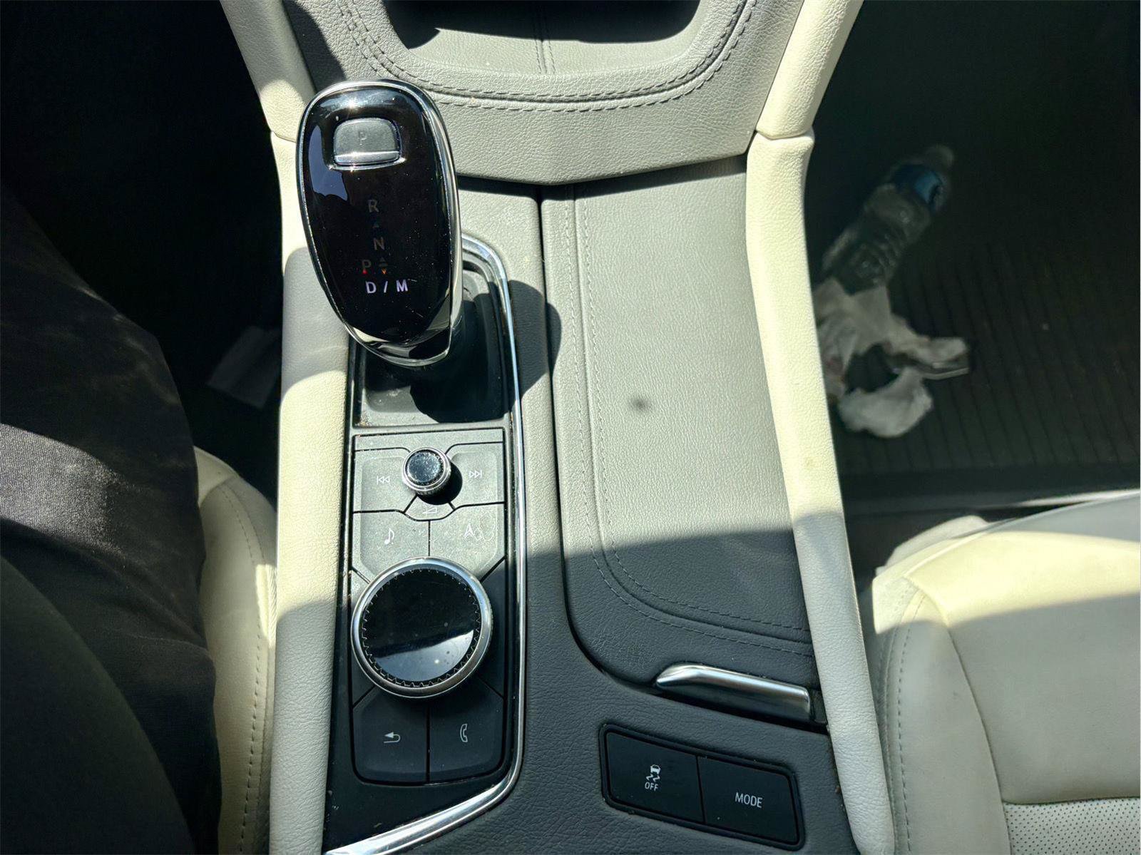 Used 2023 Cadillac XT5 Premium Luxury w/ Technology Package FWD image 18