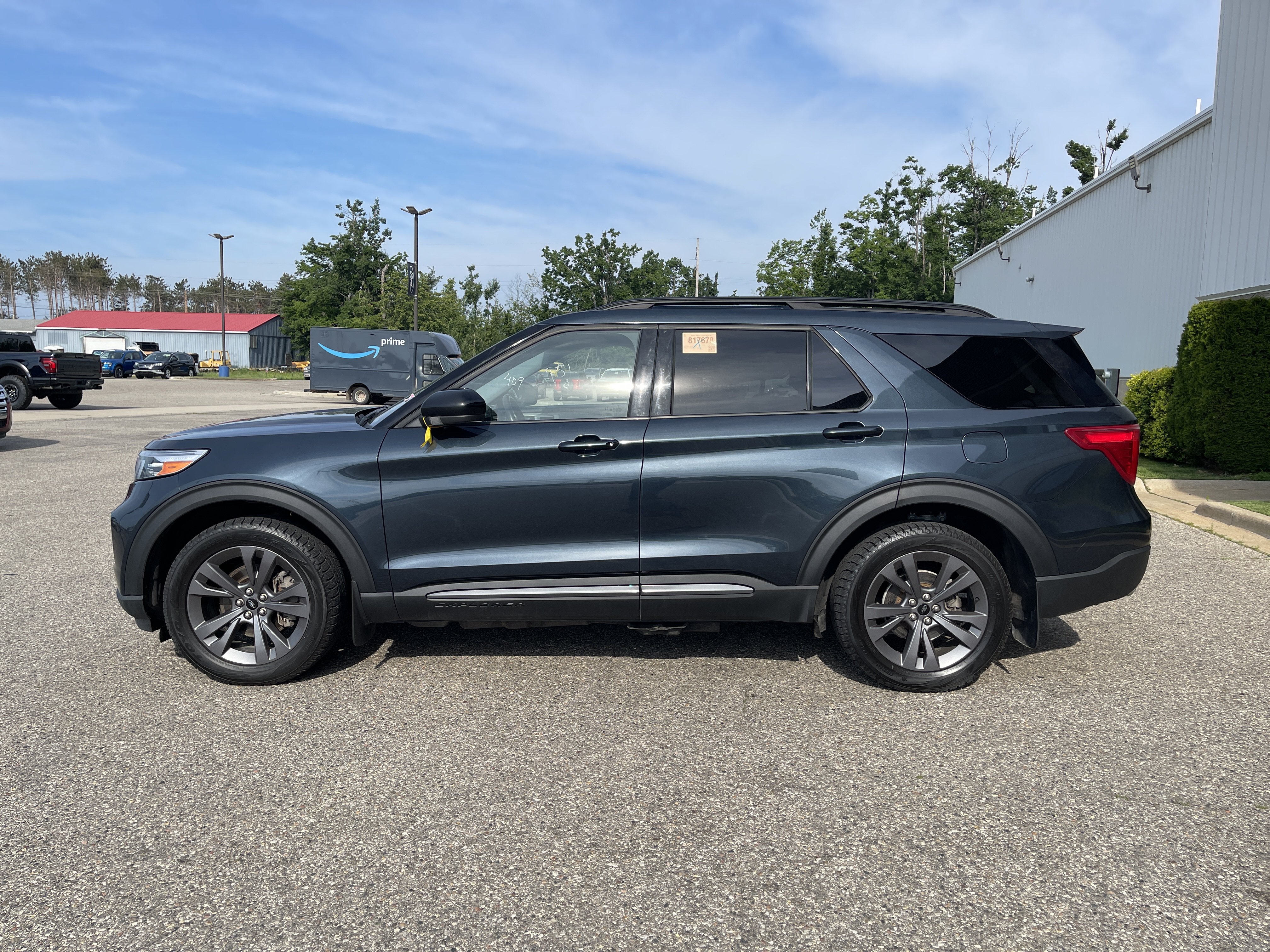 Certified 2023 Ford Explorer XLT w/ XLT Sport Appearance Package AWD/4WD image 7