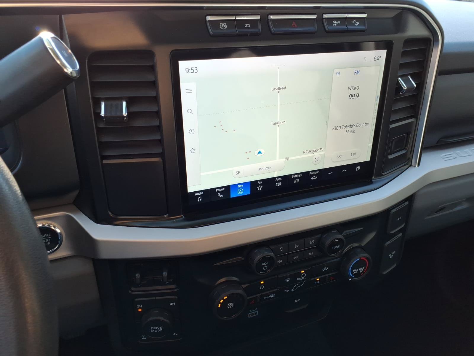 Certified 2023 Ford F250 XLT w/ XLT Premium Package AWD/4WD image 19