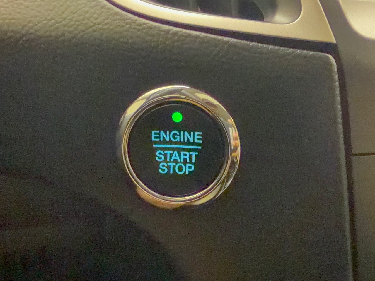 Certified 2020 Ford Edge SEL FWD image 20