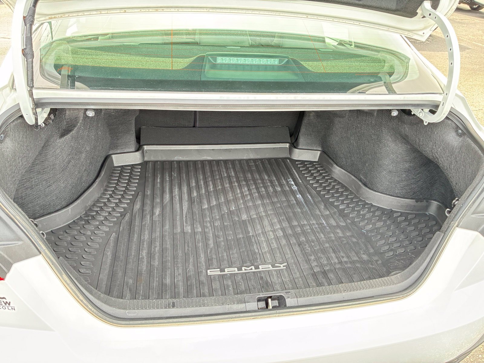 Used 2025 Toyota Camry SE FWD image 17