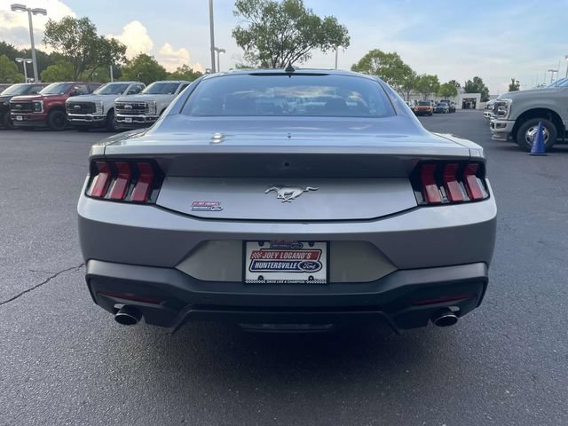 Certified 2024 Ford Mustang Coupe RWD image 5