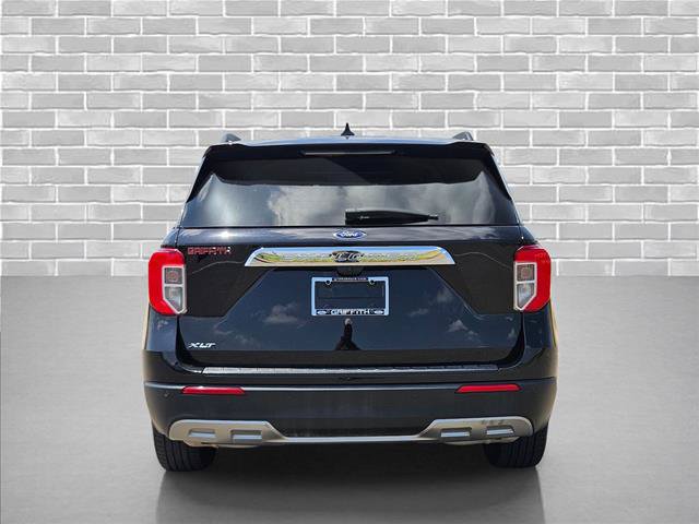 Certified 2024 Ford Explorer XLT w/ Equipment Group 202A RWD image 6