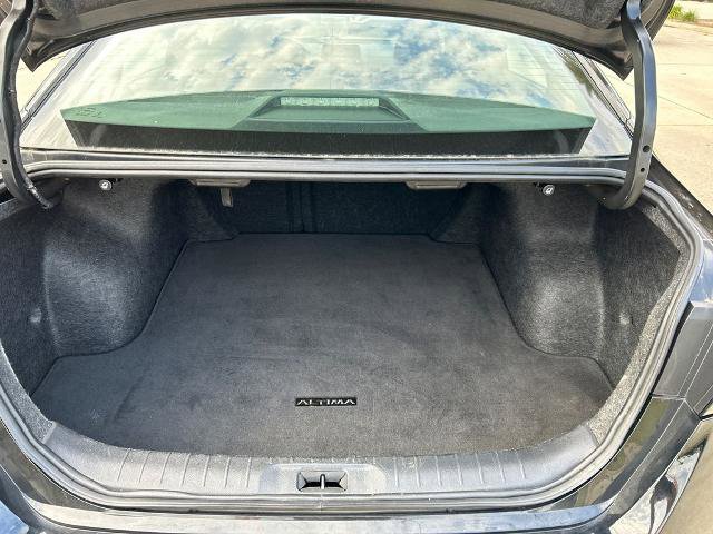 Used 2024 Nissan Altima 2.5 SV FWD image 6