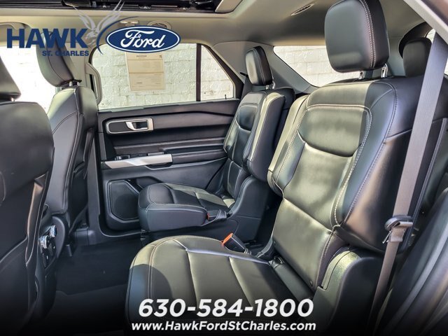 Certified 2023 Ford Explorer XLT w/ Equipment Group 202A AWD/4WD image 10