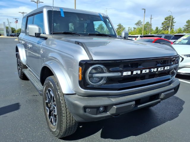Certified 2023 Ford Bronco Outer Banks AWD/4WD image 3