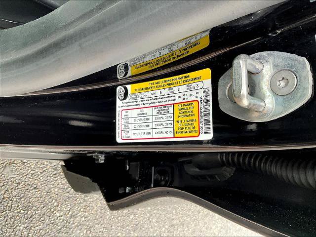 Certified 2024 Ford Escape Platinum AWD/4WD image 21