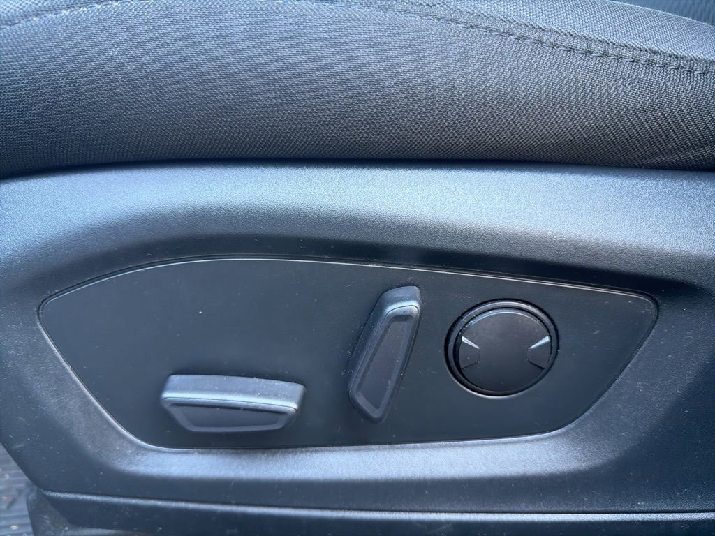 Certified 2022 Ford Explorer XLT image 22