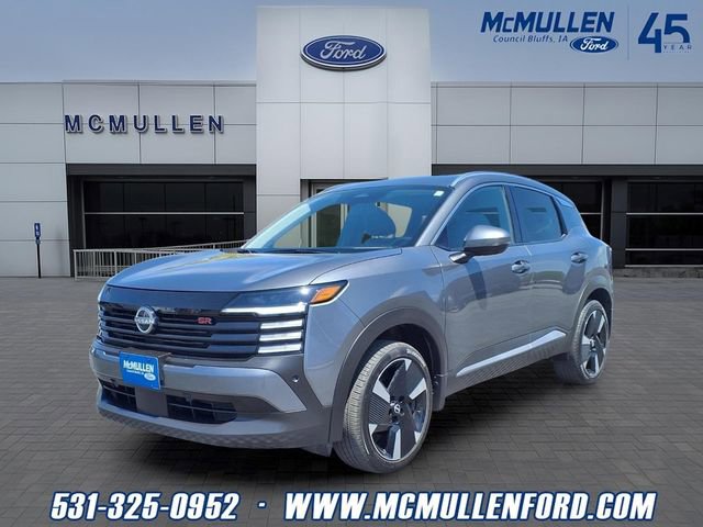 Used 2025 Nissan Kicks SR AWD/4WD image 1