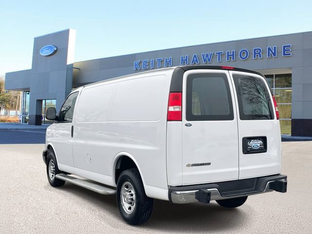 Used 2024 Chevrolet Express 2500 Work Van w/ Driver Convenience Package image 3