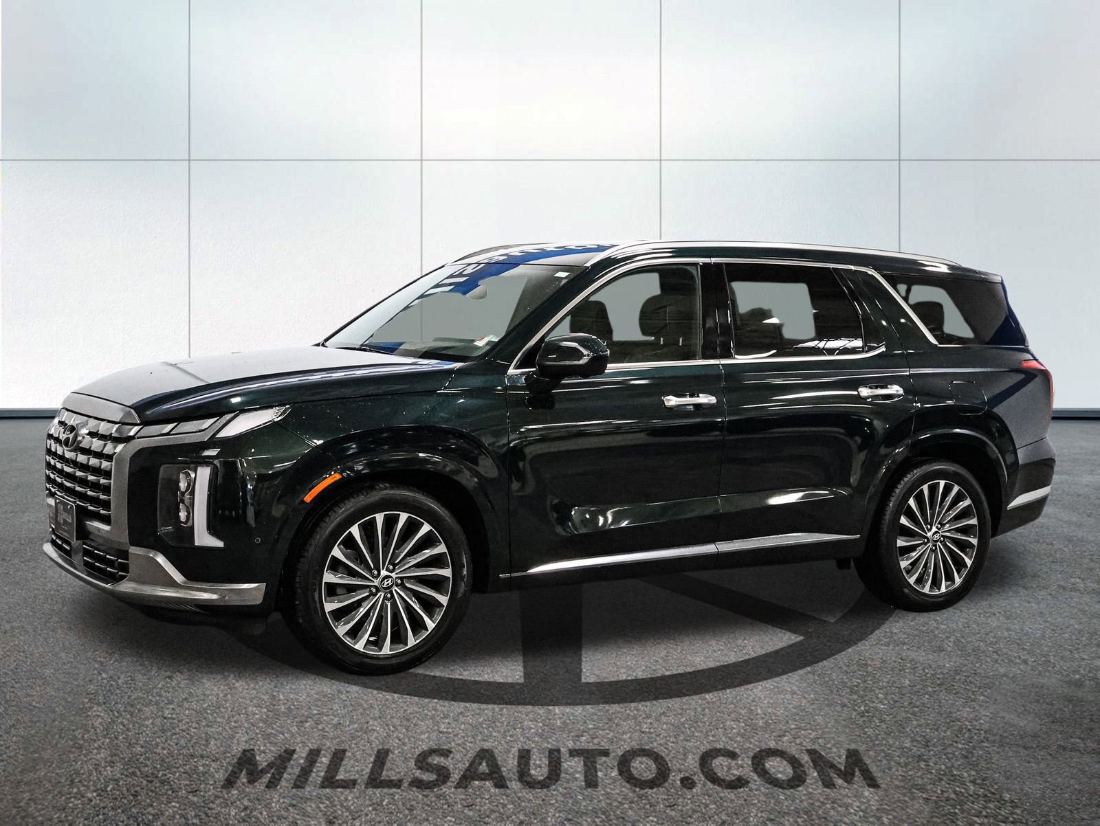 Used 2024 Hyundai Palisade Calligraphy image 11