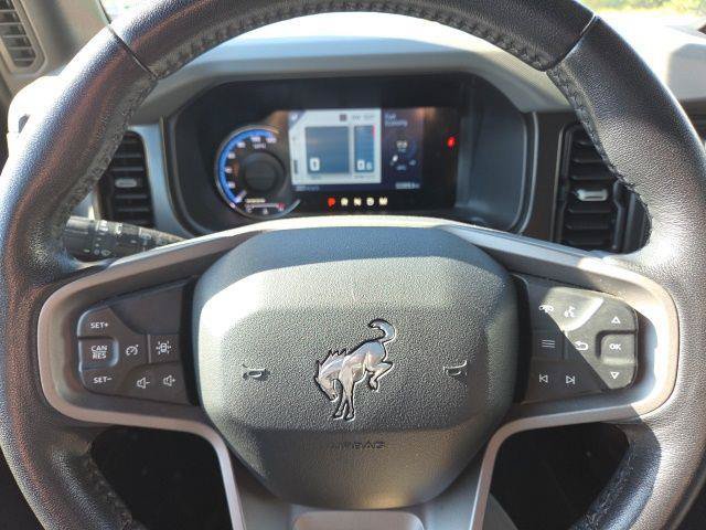 Certified 2022 Ford Bronco Big Bend w/ Sasquatch Package AWD/4WD image 41