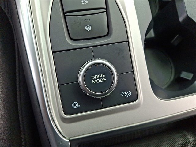 Certified 2022 Ford Explorer XLT w/ Equipment Group 202A image 23