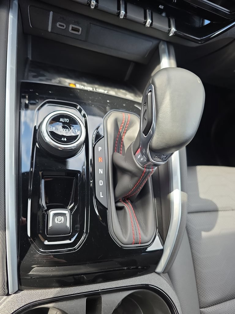 Used 2023 Chevrolet Colorado Z71 w/ Z71 Convenience Package 2 AWD/4WD image 33