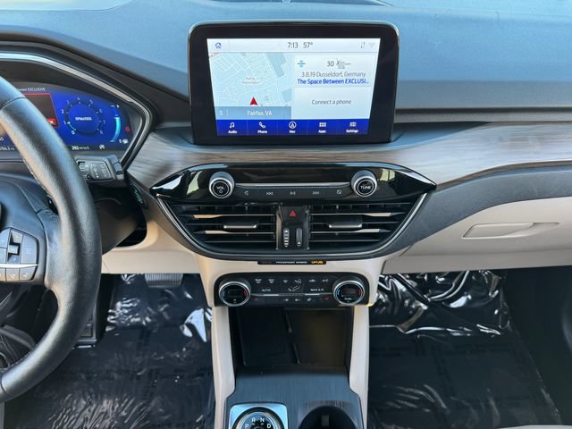 Certified 2020 Ford Escape Titanium w/ Titanium Premium Package 2.0 AWD/4WD image 26