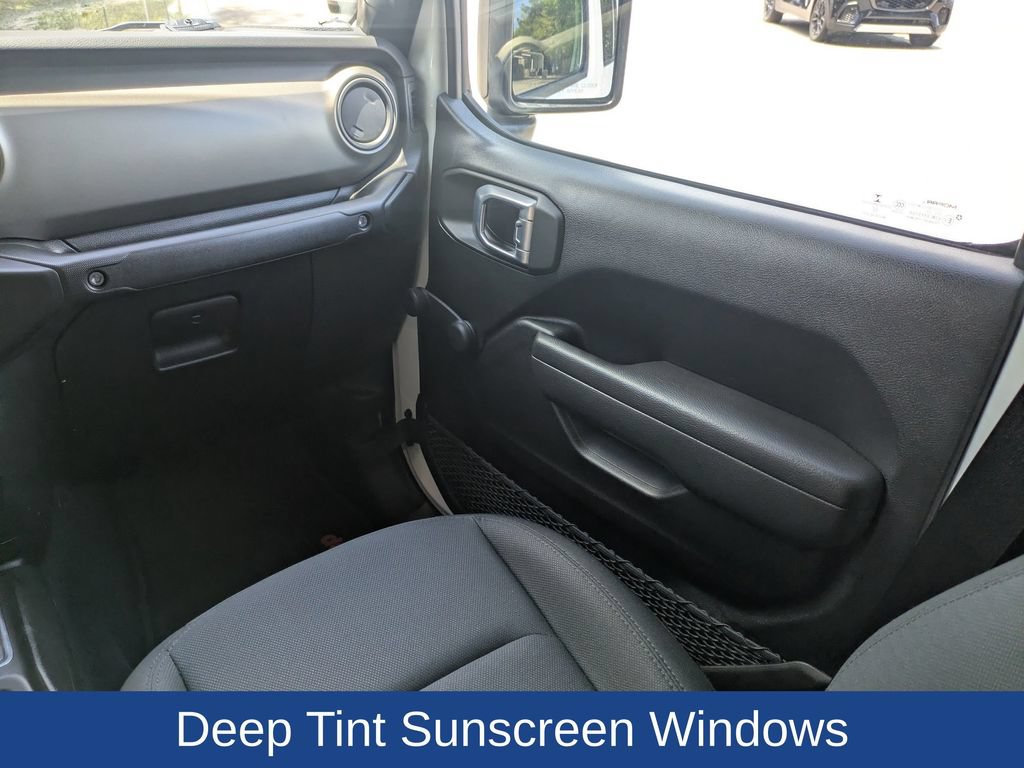 Used 2022 Jeep Gladiator Sport AWD/4WD image 19